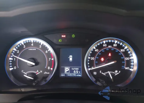 2014 Toyota Highlander Le Plus V6 from USA, damaged, VIN 5TDBKRFH5ES021354